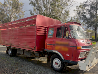 1976 Nissan UD Truck with Stockcrate