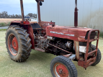 Massey Ferguson 135 Tractor