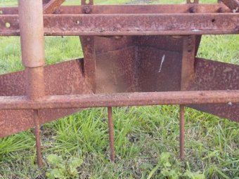 Mouldboard Plough with Bedformer