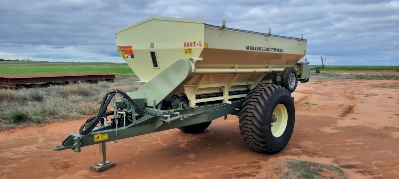 2013 Marshall 860TL Spreader