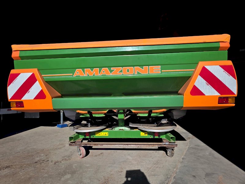 2011 Amazone ZA-M1501 Spreader