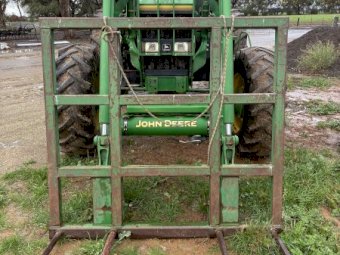 John Deere 7700 Tractor