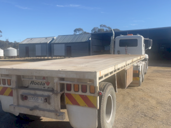 1995 Blackwood Flat top Trailer 27 ft long