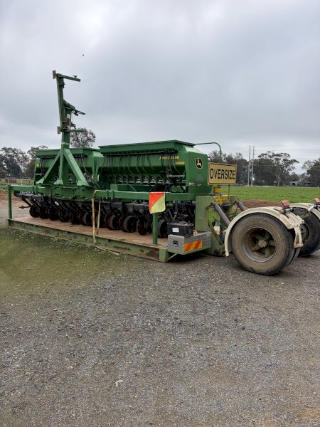 6M John Deere 1590 Disc Seeder