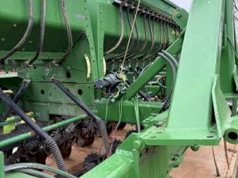 6M John Deere 1590 Disc Seeder