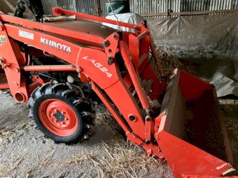 2017 Kubota L3800 4WD Tractor with Loader
