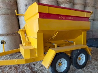 MP Ezy 40 Feeder Mobile Grain Bin