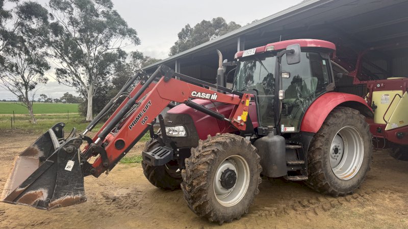 2015 Case IH Maxxum 140 Tractor with Loader
