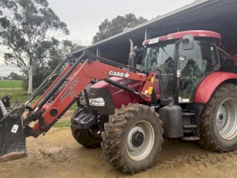 2015 Case IH Maxxum 140 Tractor with Loader