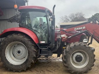 2015 Case IH Maxxum 140 Tractor with Loader