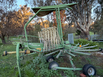 2000 Krone Swardo 461 Hay Rake
