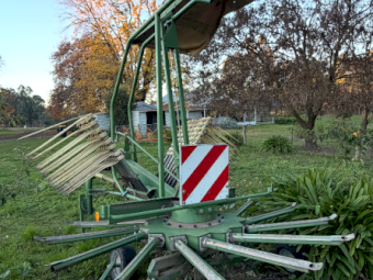 2000 Krone Swardo 461 Hay Rake