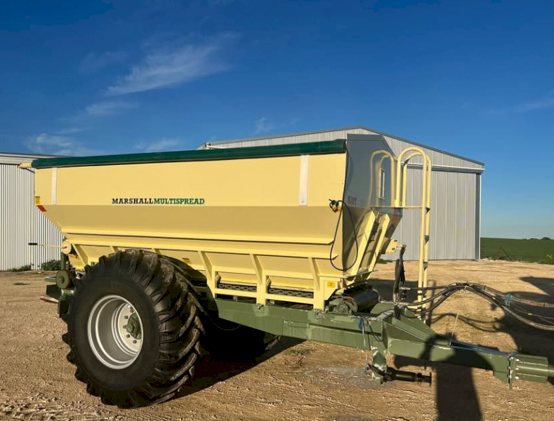 2016 Marshall 810T Spreader