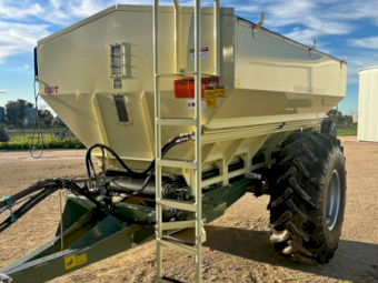 2016 Marshall 810T Spreader
