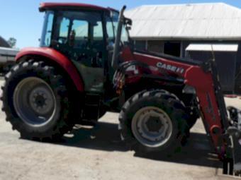 Case IH Farmall 115C Tractor with Loader