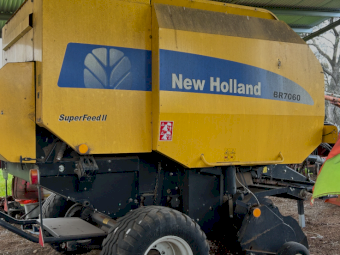 New Holland BR7060 Round Baler