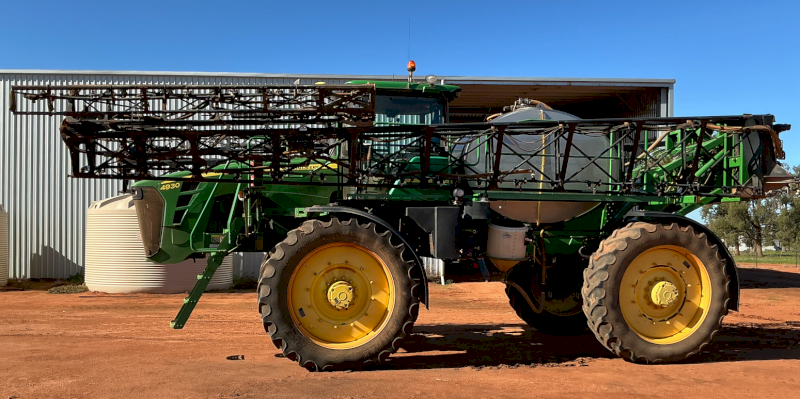 2008 John Deere 4930 Self Propelled Sprayer
