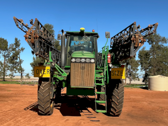 2008 John Deere 4930 Self Propelled Sprayer