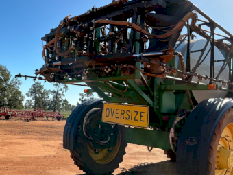 2008 John Deere 4930 Self Propelled Sprayer