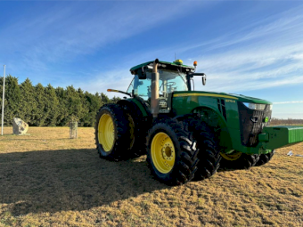 2017 John Deere 8370R Tractor