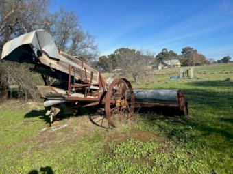 2 X Vintage Sunshine Harvesters