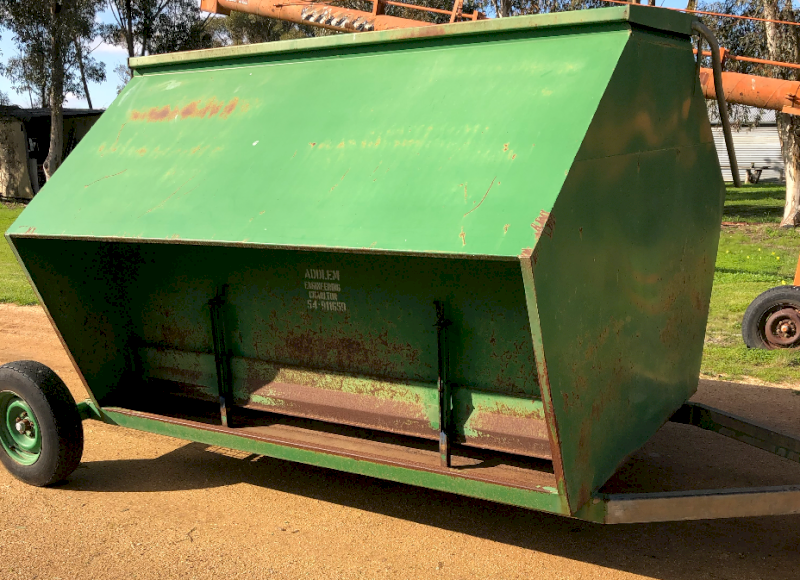 Addlem Grain Feeder with Wheels