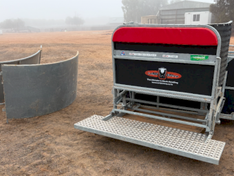 Combi Clamp Sheep Handler