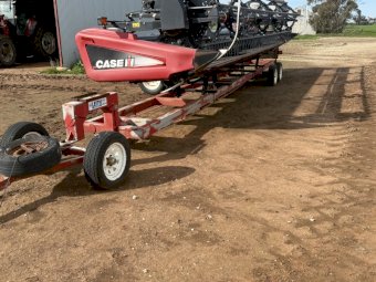 2009 30' Case IH 2142 Front on Leith Trailer