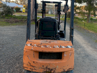 Toyota 1.8 ton Container Mast Forklift