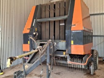 Case IH 527 Round Baler