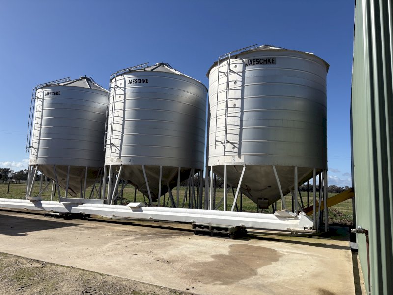 3 x Jaeschke 55 tonne Fertiliser Silos with Conveyors