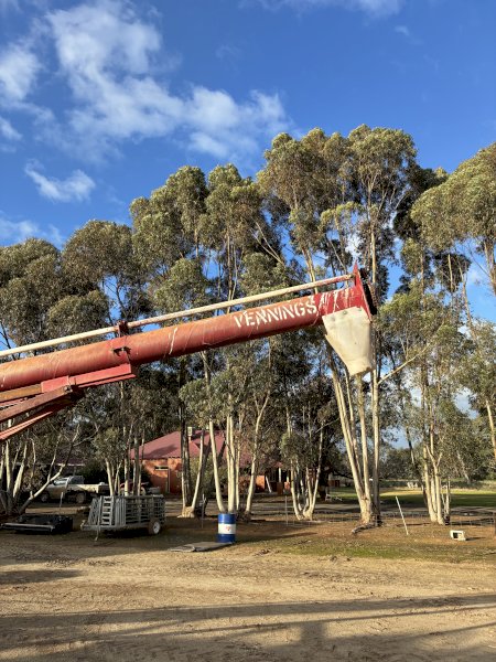 Vennings 43' x 9" Auger