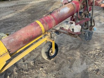 Vennings 43' x 9" Auger