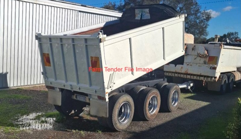 WANTED Tri Axle Tipping Pig Trailer