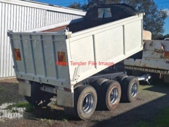 WANTED Tri Axle Tipping Pig Trailer