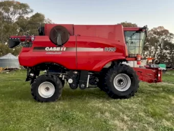2011 Case IH 8120 Header