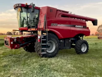 2011 Case IH 8120 Header