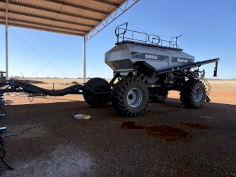 Flexi Coil 5850 Air Cart