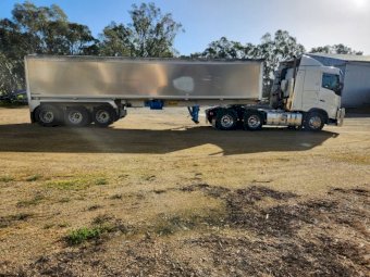 2019 Volvo FH13 and Lusty 2008 Tipper Trailers