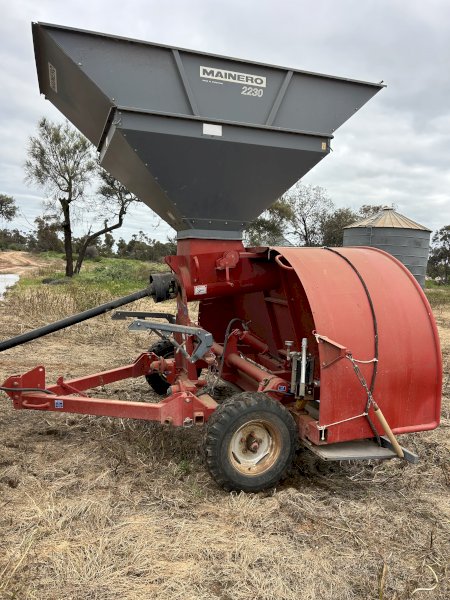 Mainero 2230 Grain Bag inloader