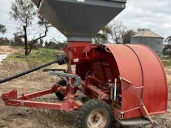 Mainero 2230 Grain Bag inloader