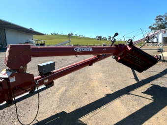 2020 Meridian SLMD10-72 Swing Away Auger