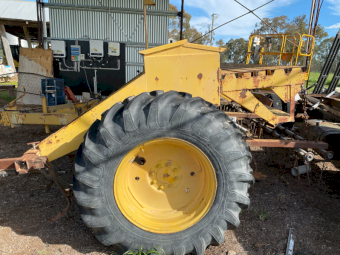 Chamberlain 24 row Combine