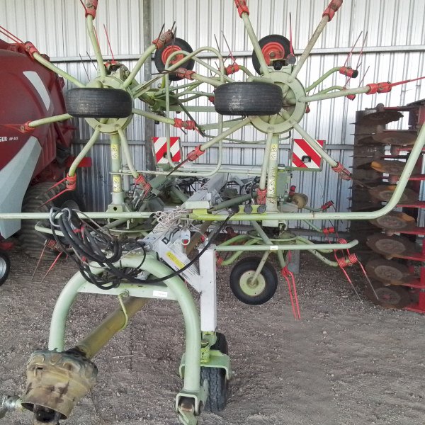 Claas Volto 1050 Tedder Rake