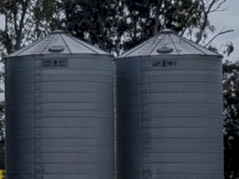 Jaeschke 75 tonne Silos x 2