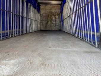 B-Double Tautliner
