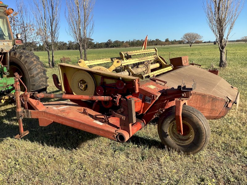 New Holland 495 Mower Conditioner