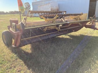 New Holland 495 Mower Conditioner
