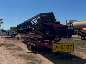 Case IH 2366 Header with 36ft Front and Trailer