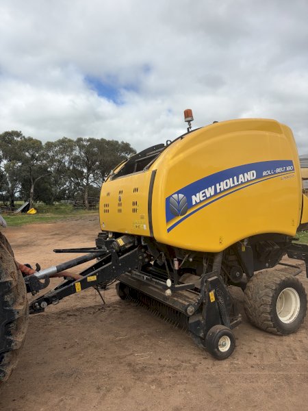 2014 New Holland RB 180 Superfeed Round Baler